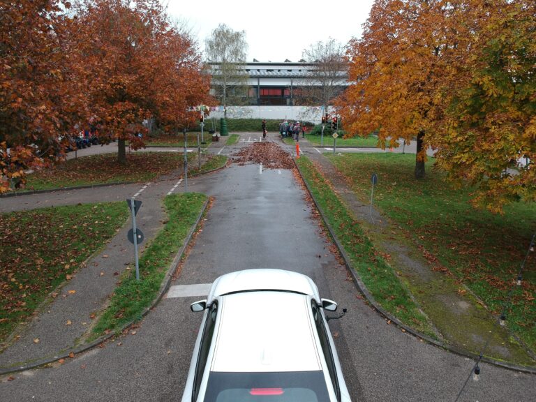 Kiddi-Car Quadfahren BMW auf rutschiger Fahrbahn